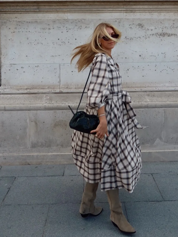 Sukienka koszulowa w kratę z bufiastymi rękawami, damska, codzienna, z dekoltem w serek, krótkie rękawy, sznurowana, zapinana na guziki, długa sukienka, elegancka sukienka do pracy, na ulicę.