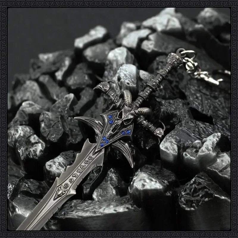 Arma de juego World of Warcraft de 14cm, rey Lich Frostmourne, varias espadas de aleación, llavero, colección de armas, regalos de navidad de escritorio