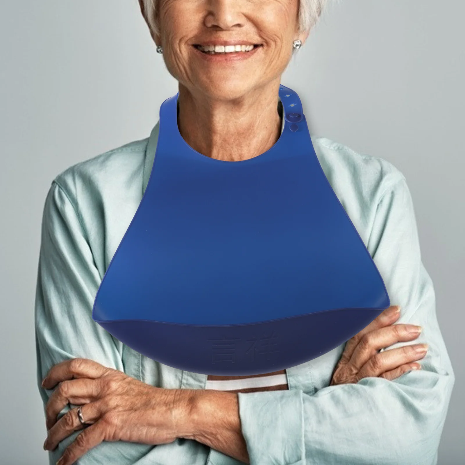 

1 шт. водонепроницаемый силиконовый нагрудник для взрослых, эластичные лямки, легкая очистка, защита для одежды, фартук для еды для пожилых пациентов, еда