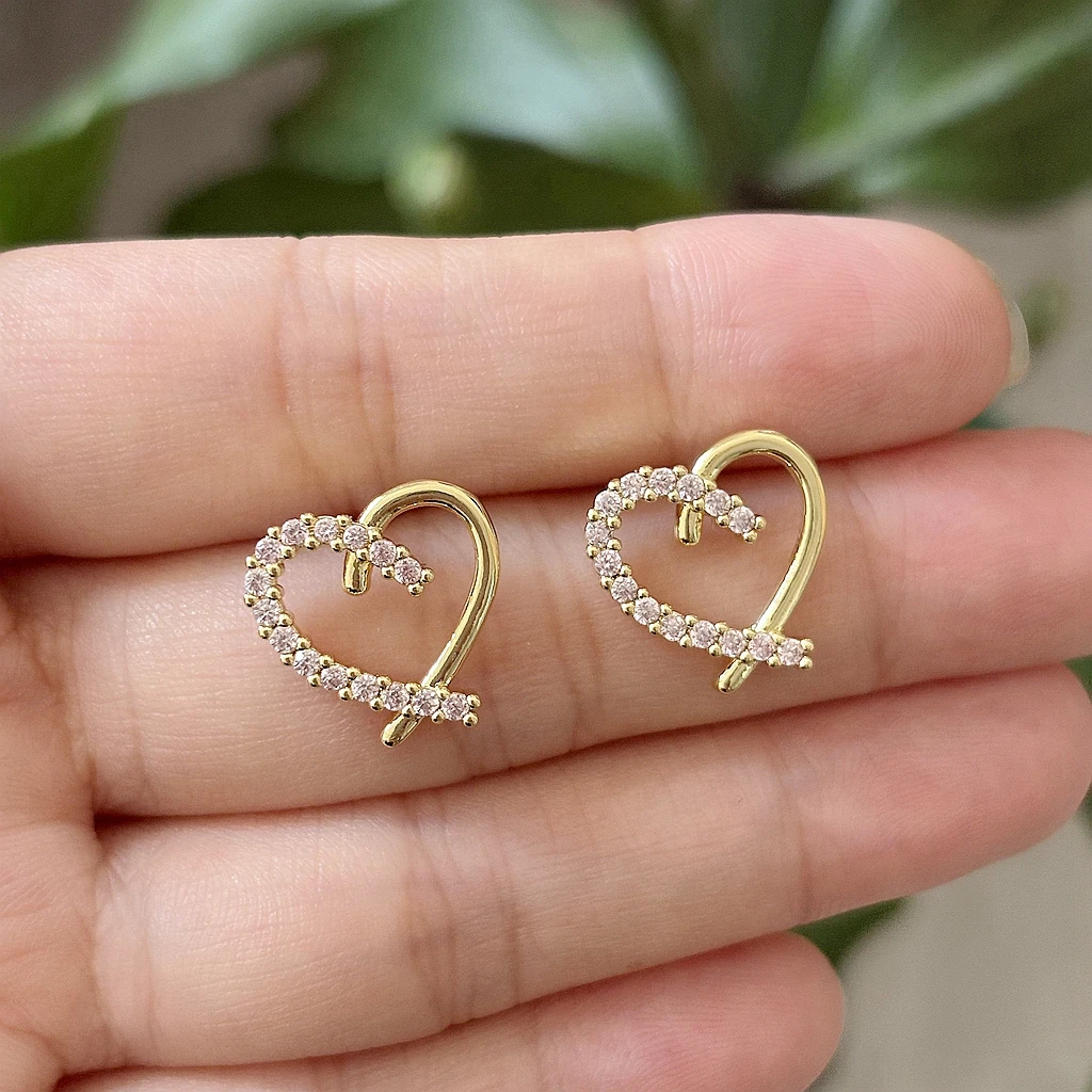 

6Pcs/Simple Heart Stud Earrings for Women Cute Zirconia Female Band Marriage Statement Wedding Party Jewelry