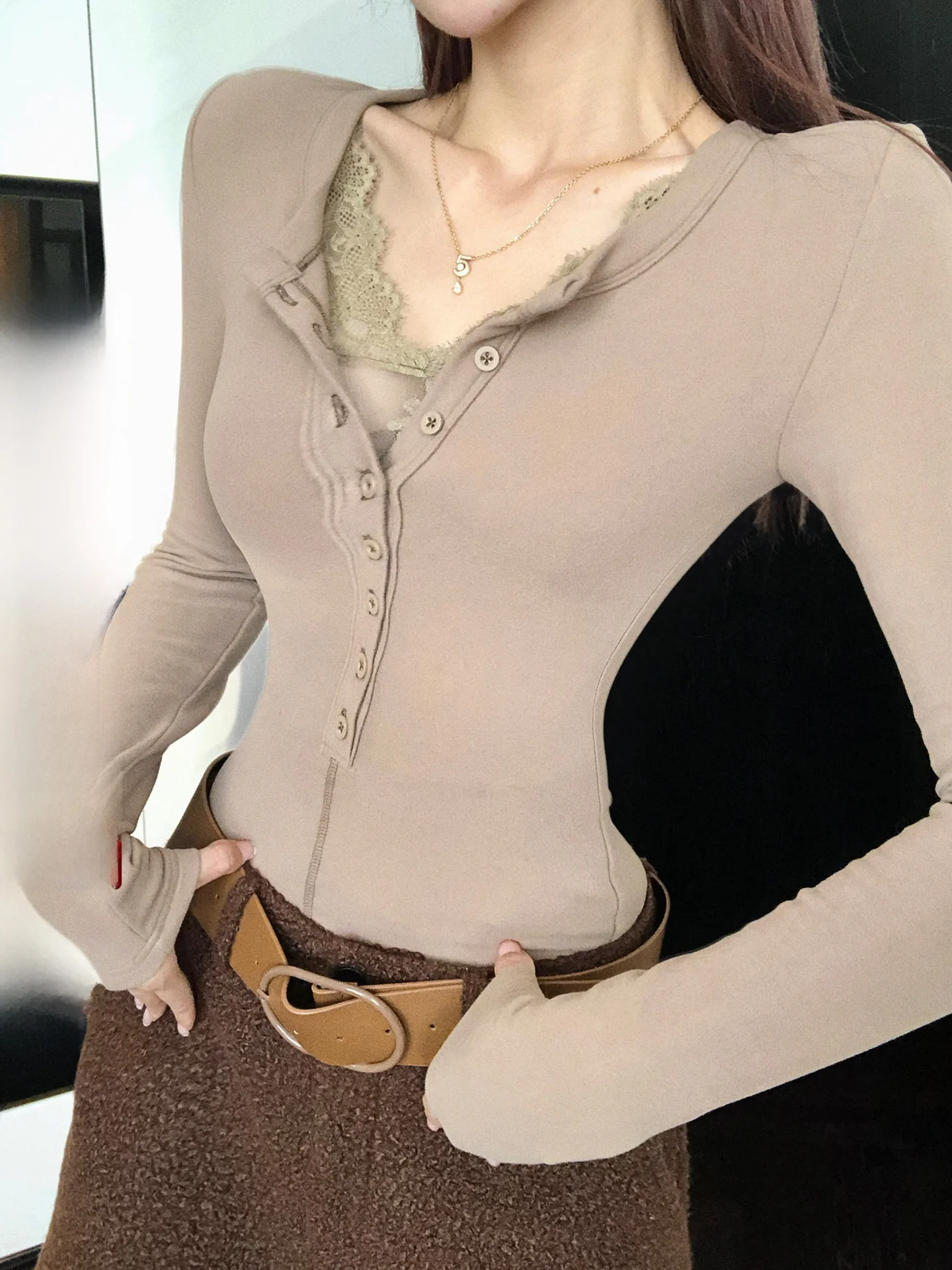 

Женская блузка Ele V-ne Long Sve Lace Base с кружевом, приталенная, для работы, в стиле Pure Desire, с цветочным принтом, весенняя