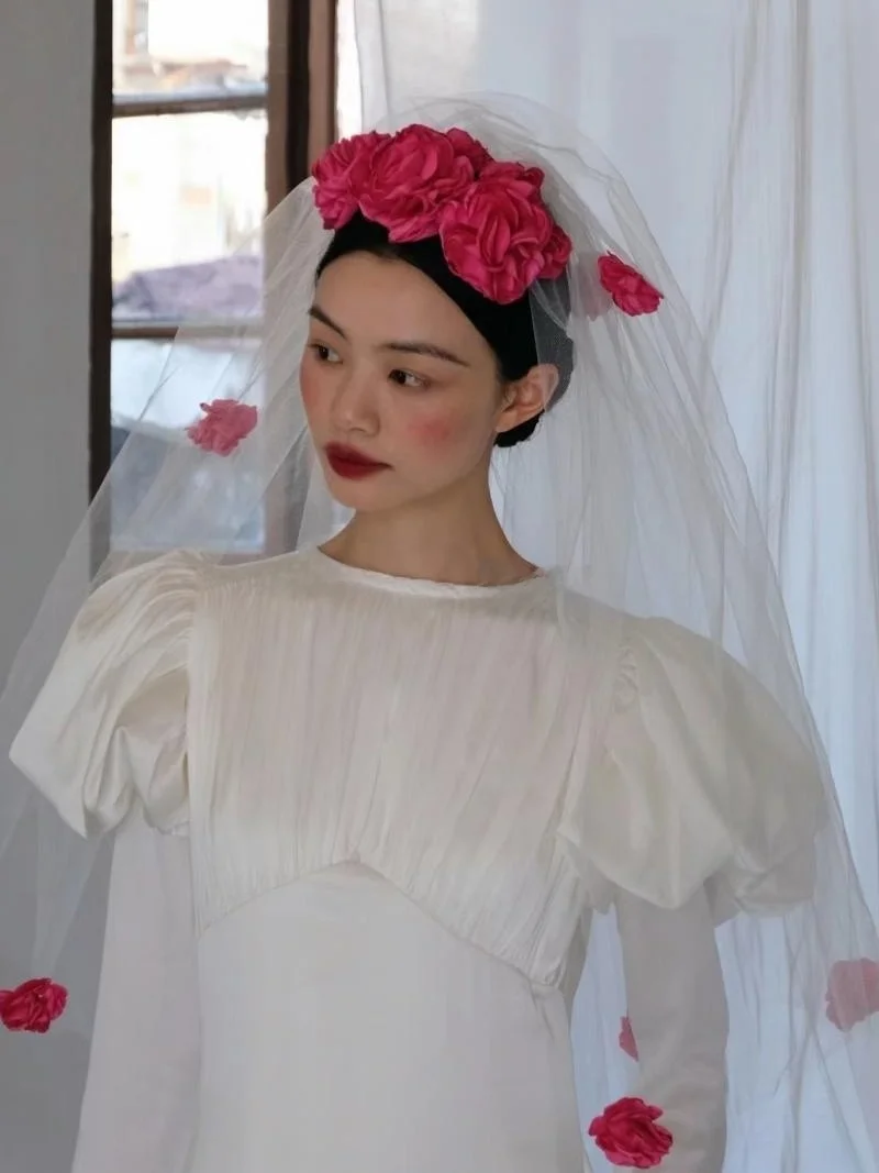 2023-new-mid-length-double-layer-face-covering-red-flower-headscarf-photoaphy-sample-piece-white-soft-material-accory