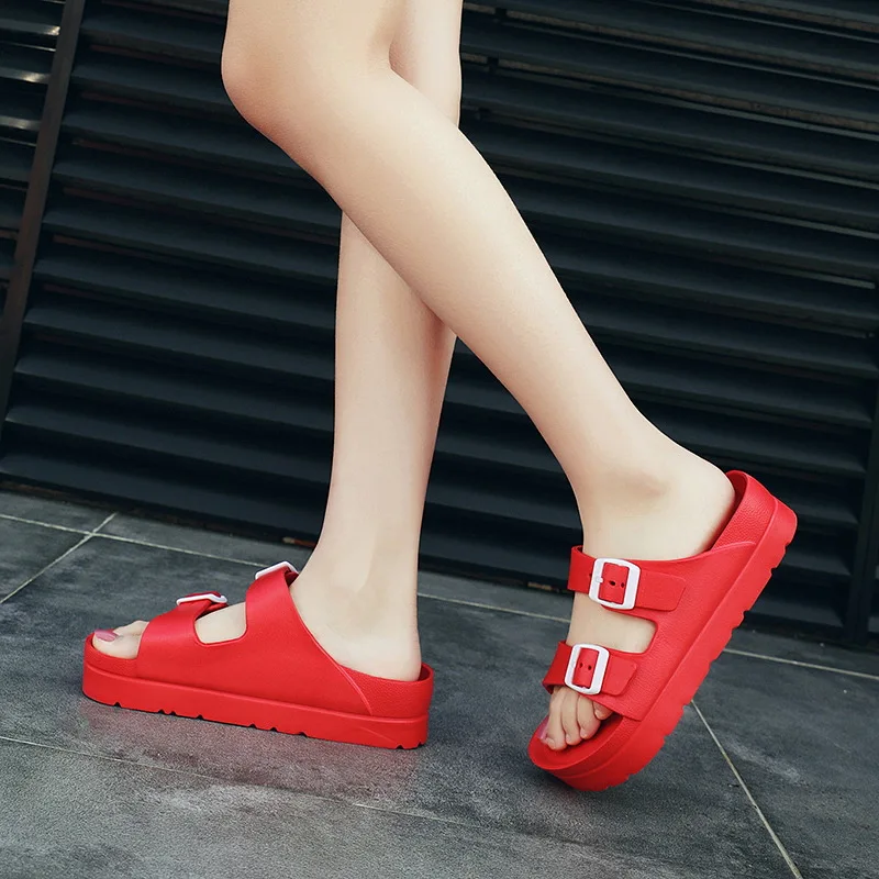 Thick Platform Cloud Slippers Women Fashion Buckle Soft Sole Pillow Slides EVA Sandals Woman Summer Beach Non-Slip Flip Flops