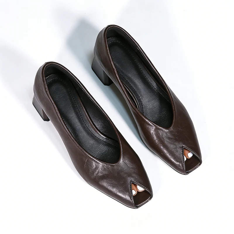 

2026 Модные женские туфли с открытым носком на высоком каблуке для вечеринок Элегантные женские брендовые туфли Черный Белый Коричневый Квадратный каблук 5 см Большой размер 42 D826