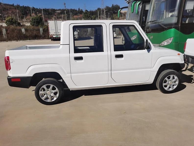 Mini Cargo Truck 4X4 Double Cabin Truck Cars Pick-up Car for Outdoor Travel Farm Truck Electro Car