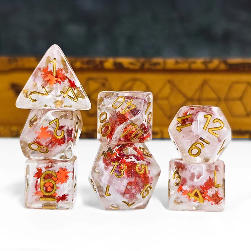 7 قطعة DND النردات شفافة الراتنج الخريف أوراق القيقب نرد متعدد السطوح لطاولة لعب الأدوار بطاقة RPG مجلس لعبة ديكور المنزل
