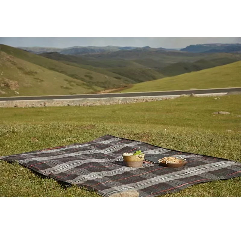 Throw Blankets Picnic Tartan Merino Wool Blanket for  Wholesale Checkerboard Camping Wool Blanket