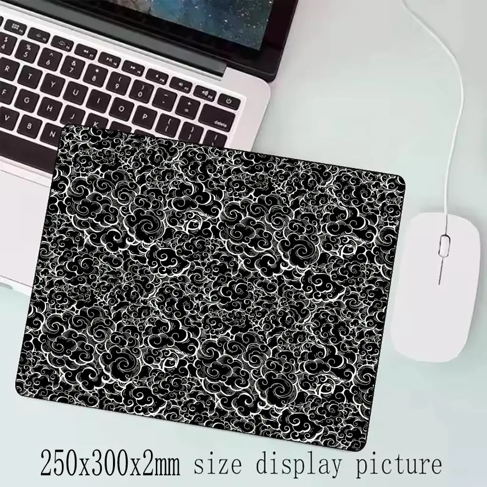 

Japanese Clouds Small Mouse Pad Kawaii Little Black Desk Mat Office Carpet Large Gaming Mousepad Non-Slip Rubber Mice Pad