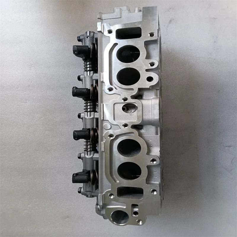 

4g63 Complete Cylinder Head For Mitsubishi L200 Engine 4g63 Cylinder Head Assembly MD305479 8 Valves