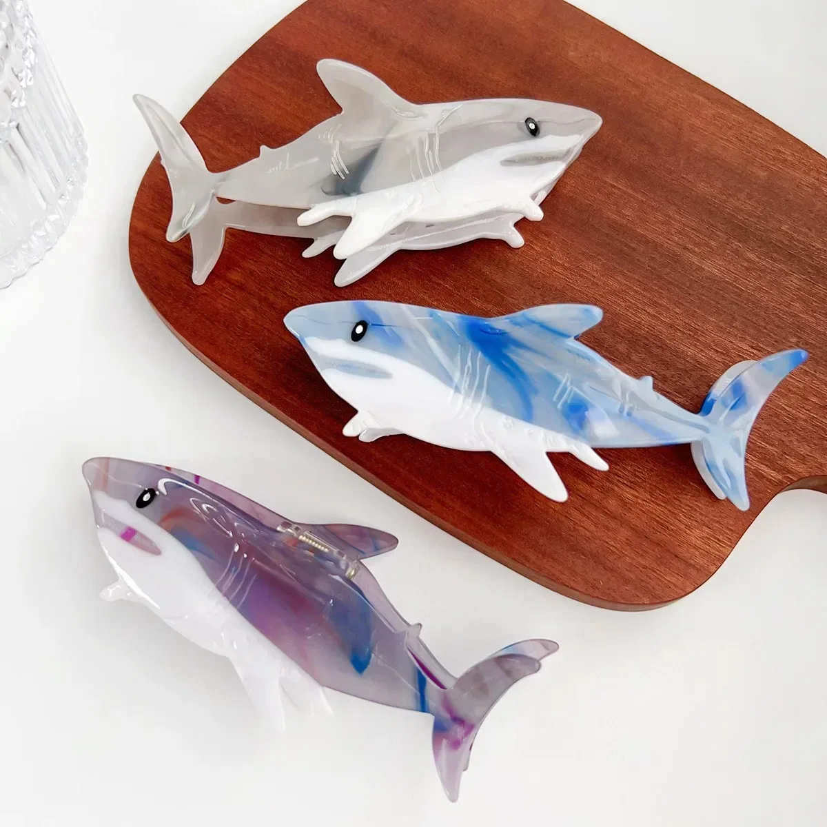 

BYL Large Marine Creature Great White Shark Hair Clips Acetate Hair Claw High-end Three Color Crab Clip Female Hair Accessories