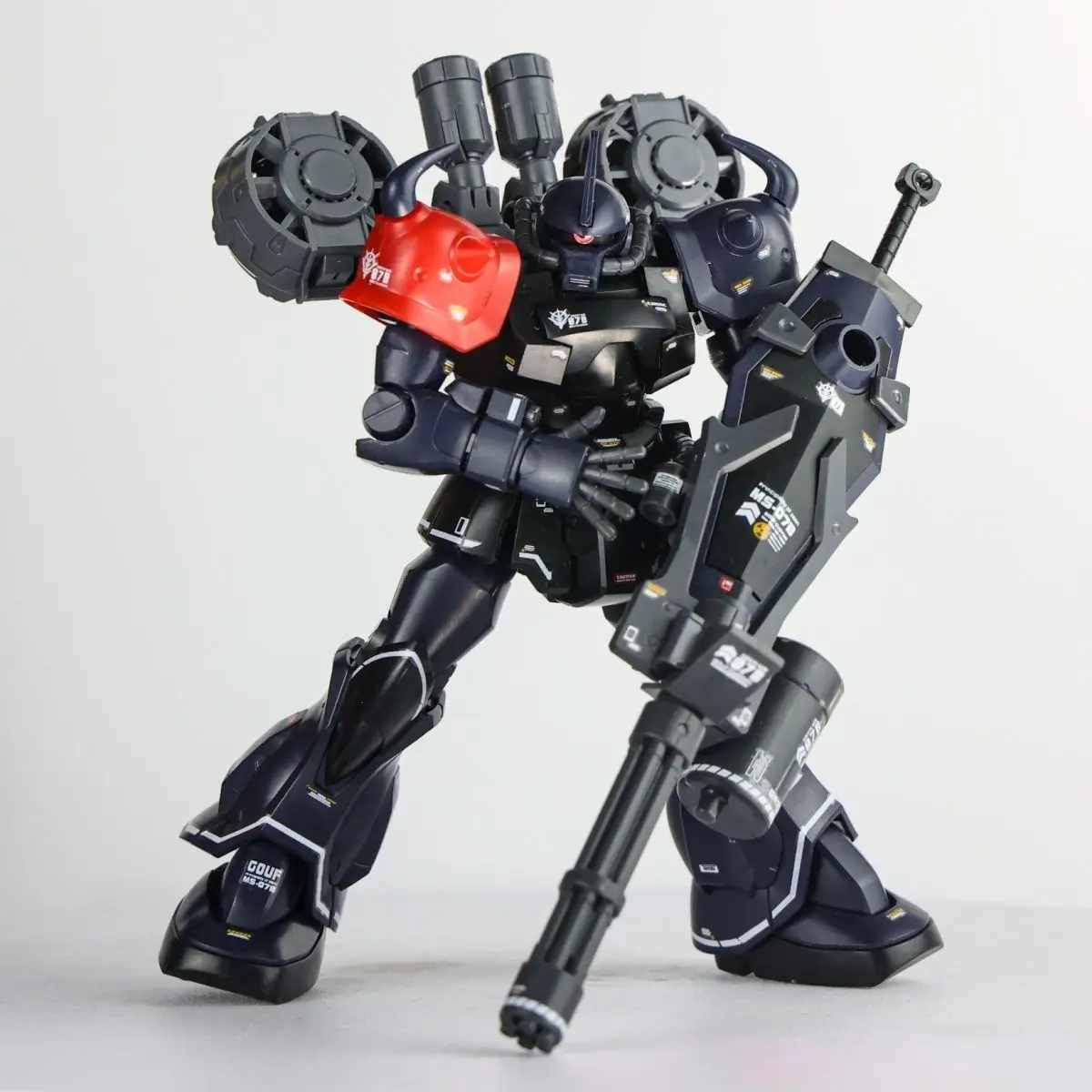 Star Ms-07b-3 1/144 Assembly Model With Fly Bag Dark Night Leader Color Scheme Action Figure Pvc Models Collectible Toys Gifts