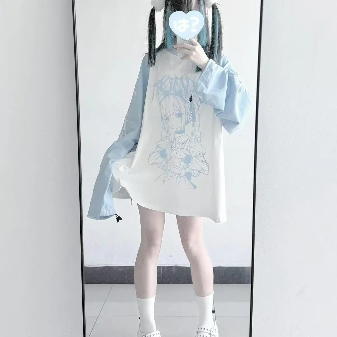 Y2K Anime Girl Graphic Long Sleeve Top Women White Blue Oversized Shirt Harajuku Kawaii Streetwear Casual Pullover Top 2026