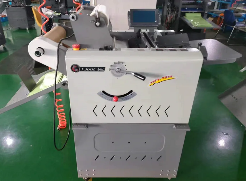 F360E Digital Hot Laminating Machine Auto Suction Feeder Single Double Side Lamination Auto Slitting Roll to Roll