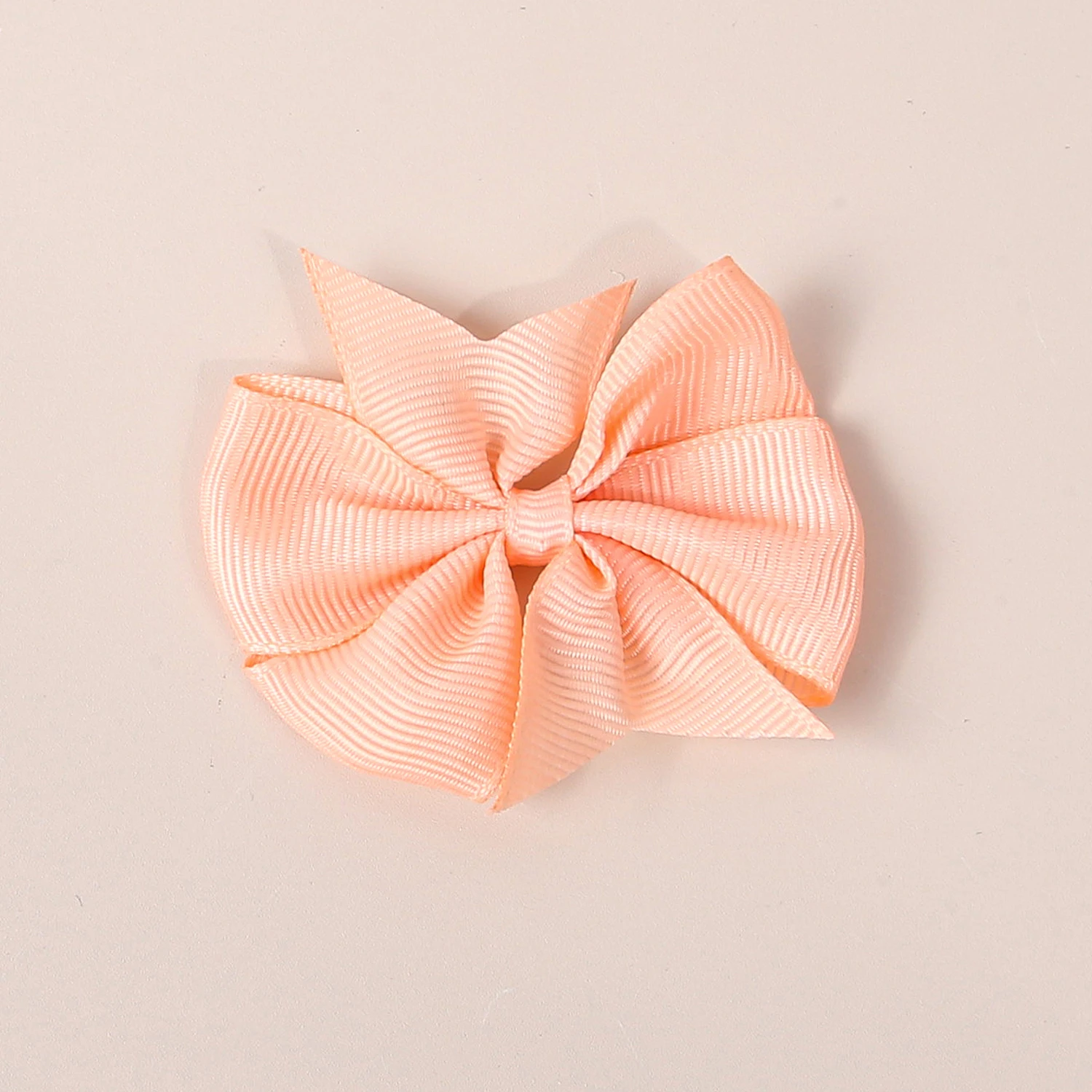 20 szt. Satynowych Kokardek z Kolorowej Poliestrowej Wstążki do Rękodzieła DIY, Dekoracji Ślubnych, Ozdób do Włosów i Dodatków do Odzieży