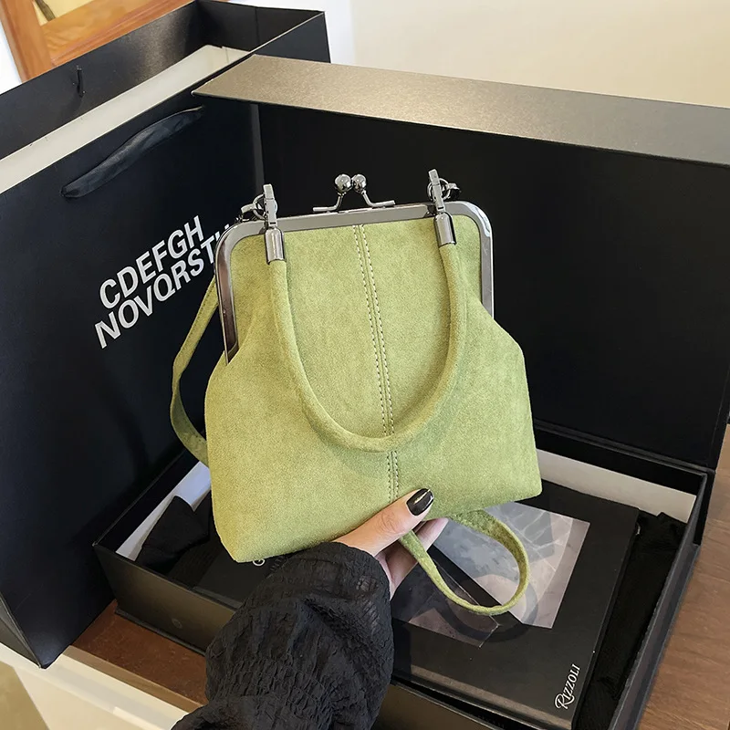 

New Clip Mobile Phone Bag Female, Retro Temperament Messenger Bag, Literary Portable Model, Versatile Commuter Style