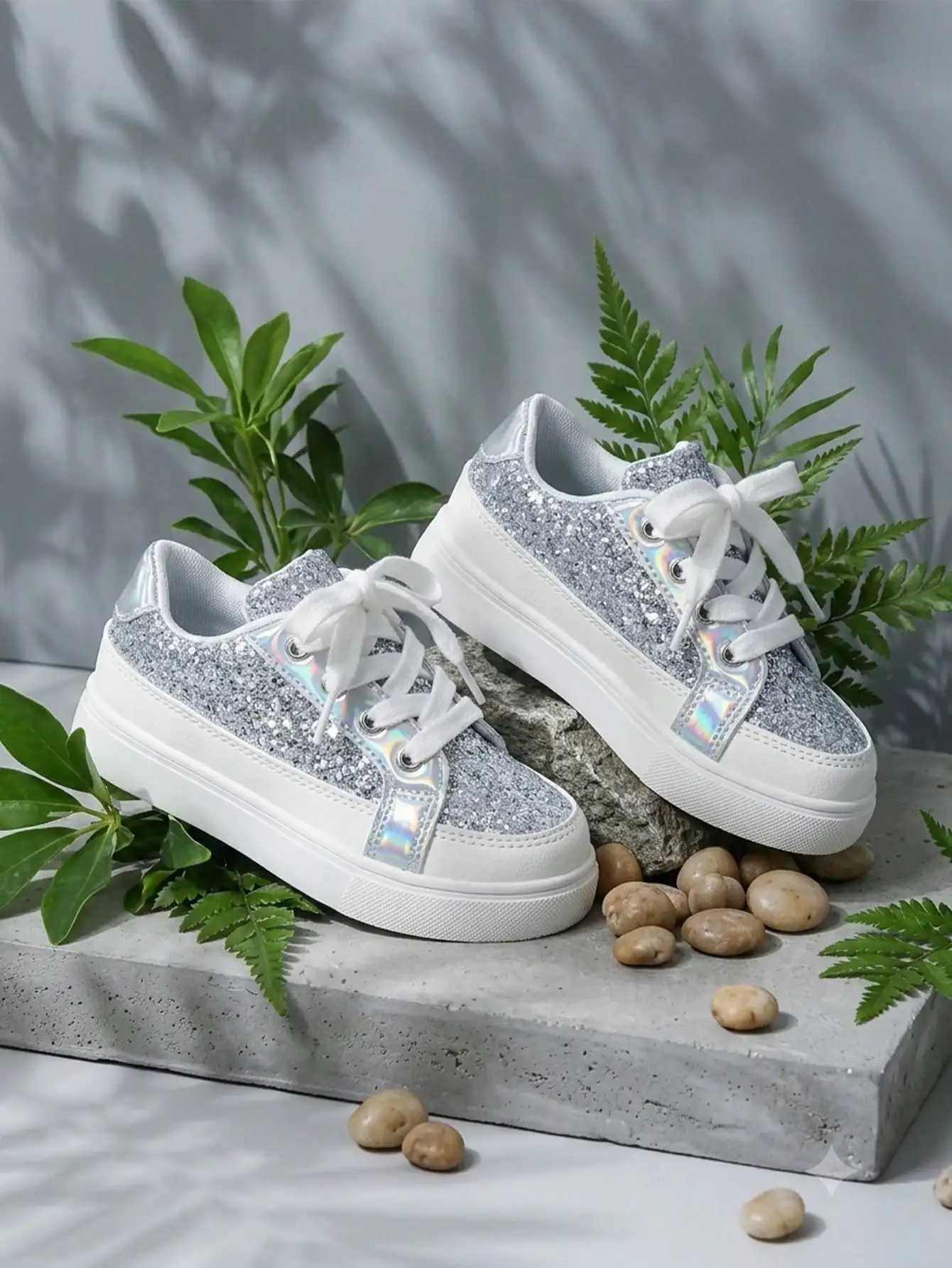Children's Spring/Autumn Fashion Shiny Sneakers, Girls' Casual Shoes, Baby Small Skate Shoes