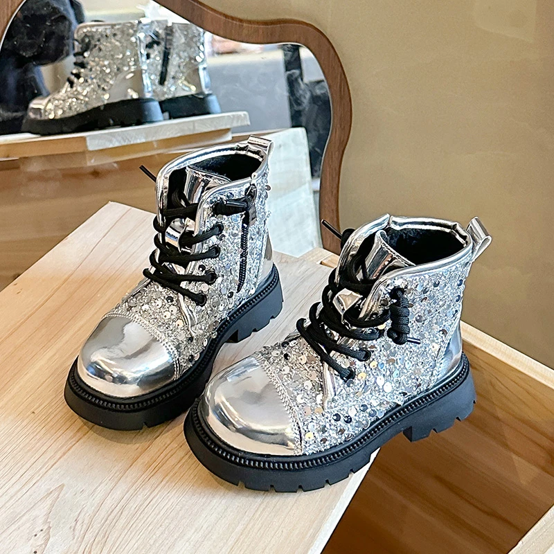 جديد الأطفال حذاء من الجلد 2025 الفتيات الكلاسيكية الترتر المدرسة المنصة الأحذية سميكة القاع موضة الاطفال فستان كاجوال الأحذية الجلدية