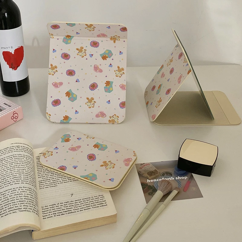 Cartoon Rabbit Bear Foldable Makeup Mirror, portátil, bonito, dormitório estudantil, desktop, pequeno presente
