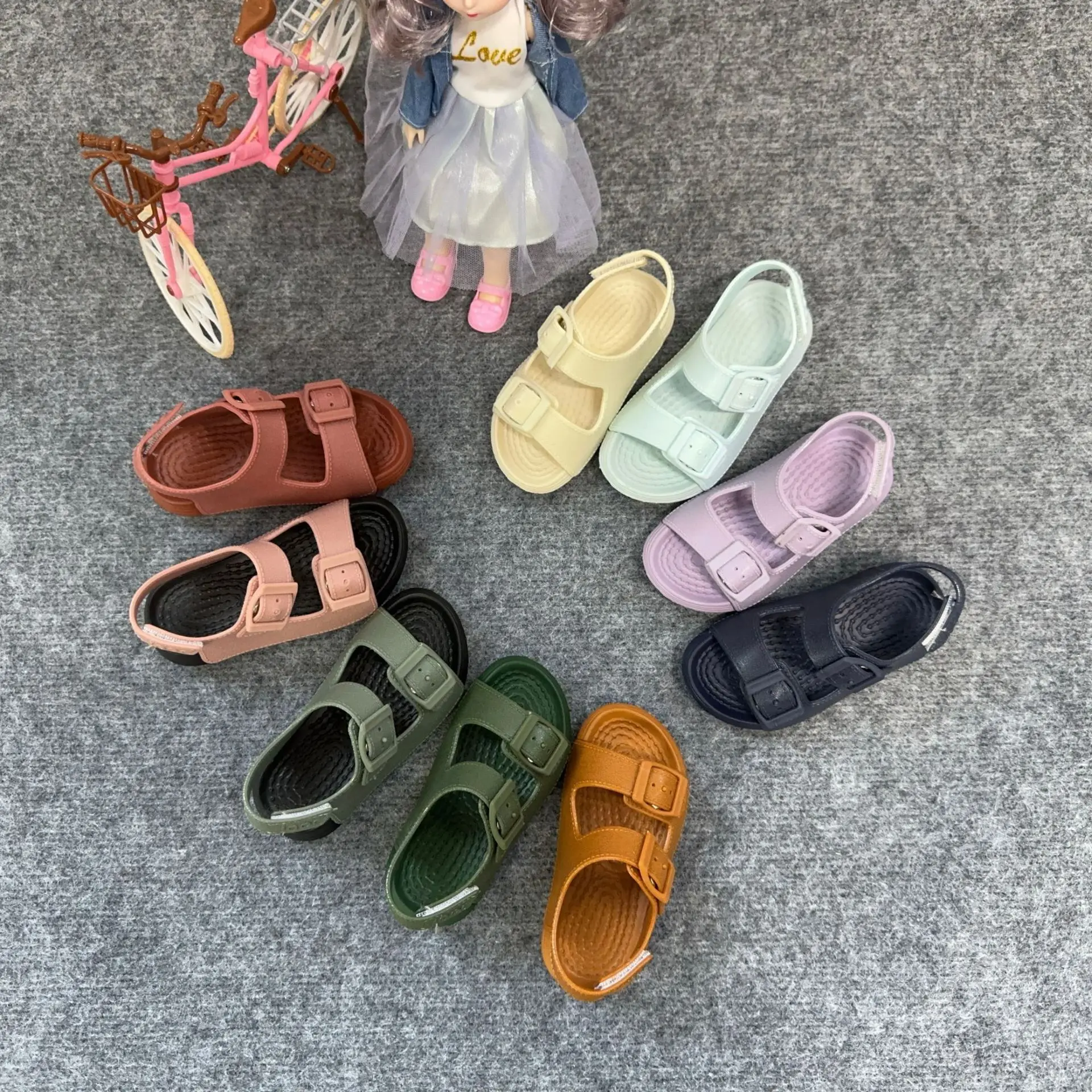 Summer Children's Candy Color Boken Sandals Kids EVA Beach Treading Shoes Boys Girls Soft Sole Non-slip Jelly Toddlers Shoes