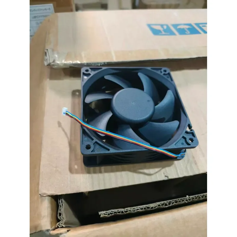 New Original EVERFLOW 12038 12CM Cooling Fan for 4 Wire DC Brushless Computer Case CPU Cooler High Airflow Quiet Operation