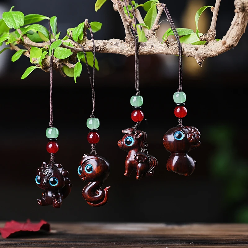 1Pcs Creative Twelve Zodiac Carving Wooden Keychain Pendant Chinese Zodiac Wood Carving Phone Chain Bag Decoration Gifts