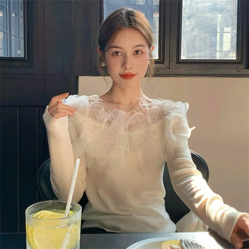 

Autumn Lady Fashion Solid Color Knitted Tops French Women Round Neck Embroidery Pullover Sweater Spring Female Long Sleeved Knit