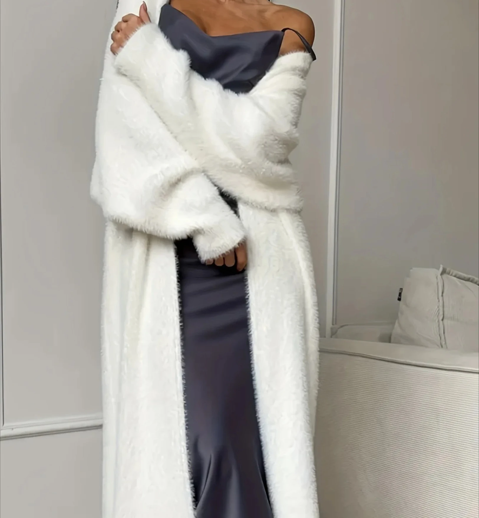 เสื้อคลุมคาร์ดิแกนถักไหมพรมสีขาวทรงหลวมสำหรับผู้หญิง ฤดูใบไม้ร่วง ฤดูหนาว ผ้าโพลีเอสเตอร์ขนแกะเนื้อนุ่ม หนา สไตล์สตรีท