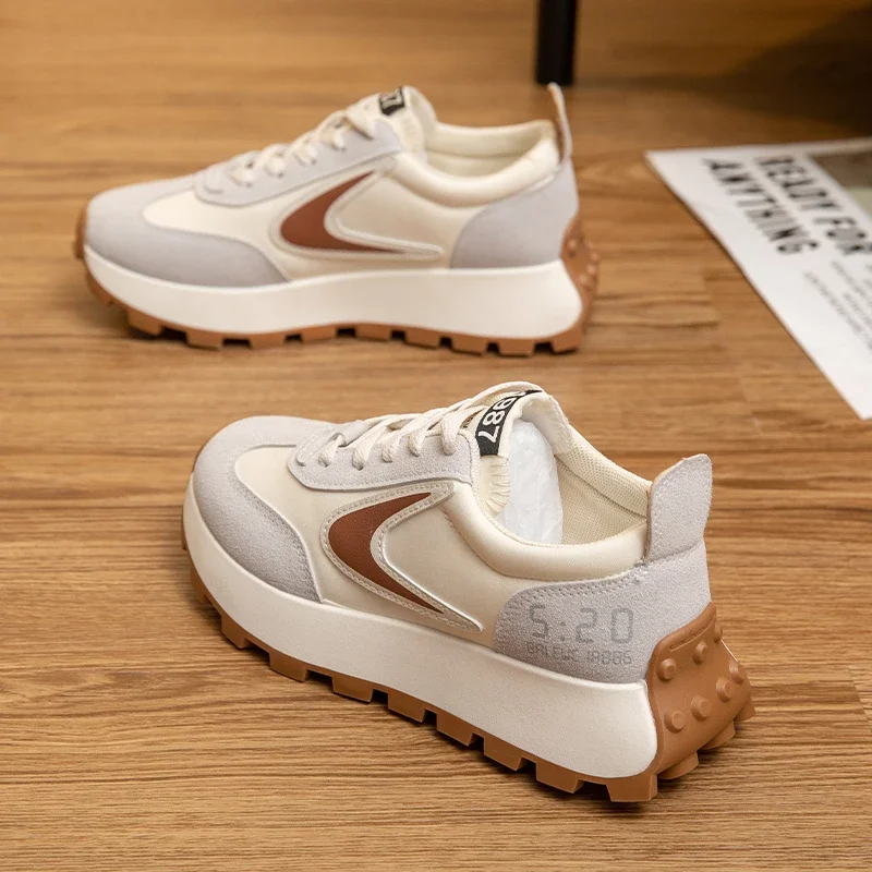 New Luxury Brand Golf Shoes Women Daily Popular Female Golfer Athletic Training Sneakers Non-slip Golf Sneakers