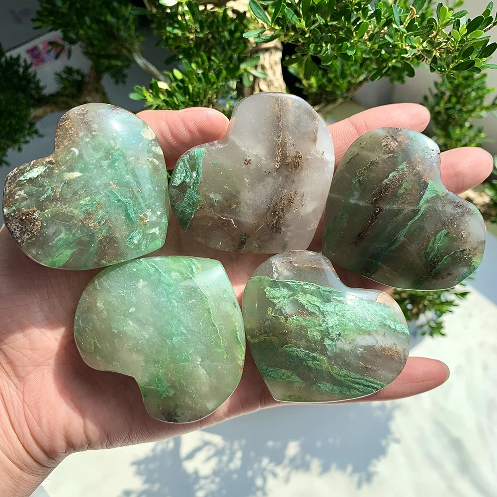 Natural African Emerald Heart Carving Hand Carved Green Beryl Crystal Heart Chakra Healing Love Gift Ornament