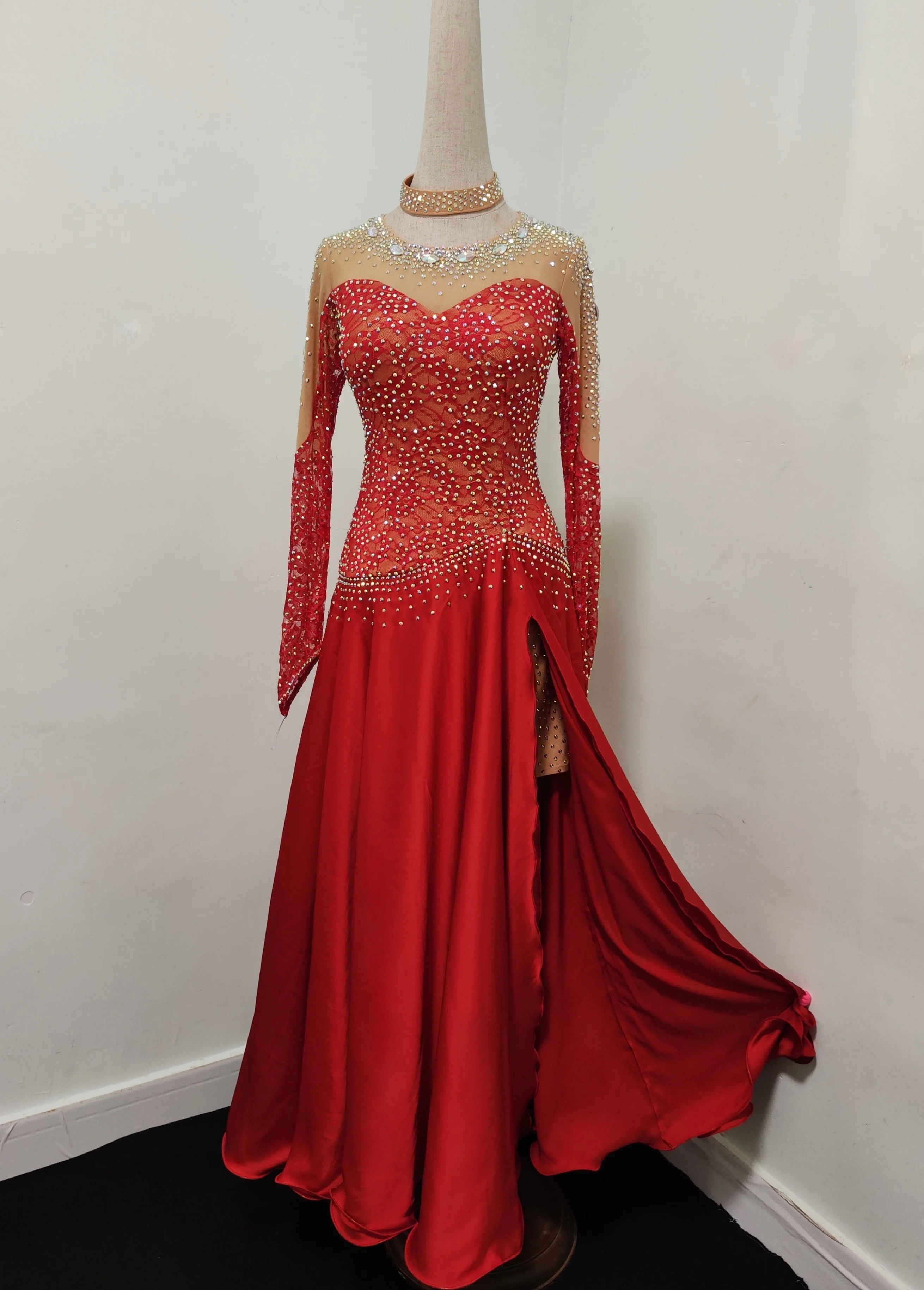 

Advanced Red Ballroom Competition Dance Dress Adult Long Sleeve Waltz Dance Skirt Women Standard Ballroom Dance Dresses