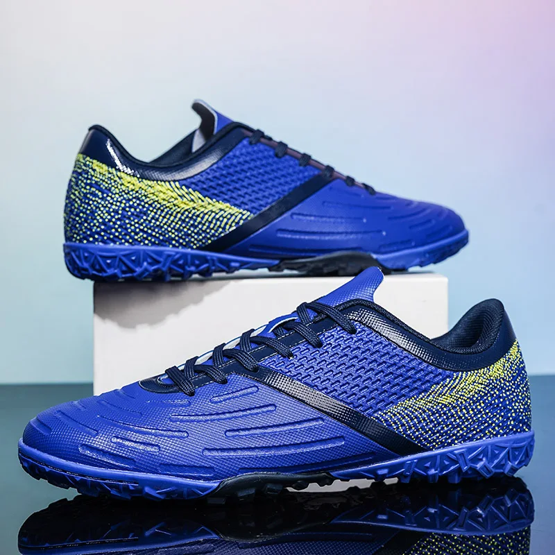 Men Football Shoes Breathable Indoor Training Soccer Shoes Futsal Long Spikes Ultralight Non-Slip Outdoor Sport Cleats Grass