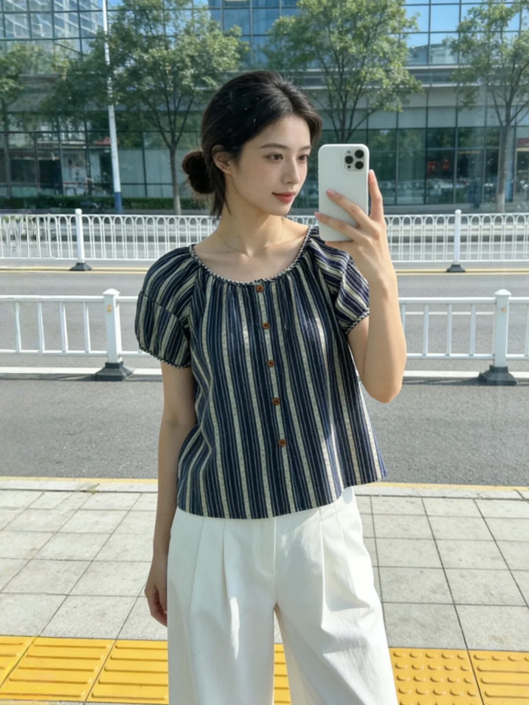 

Корейская женская рубашка в полоску с коротким рукавом и рукавами-фонариками, свободного кроя, в художественном стиле, милая, молодежная, летняя, новинка 2026 года, повседневная, свободная.