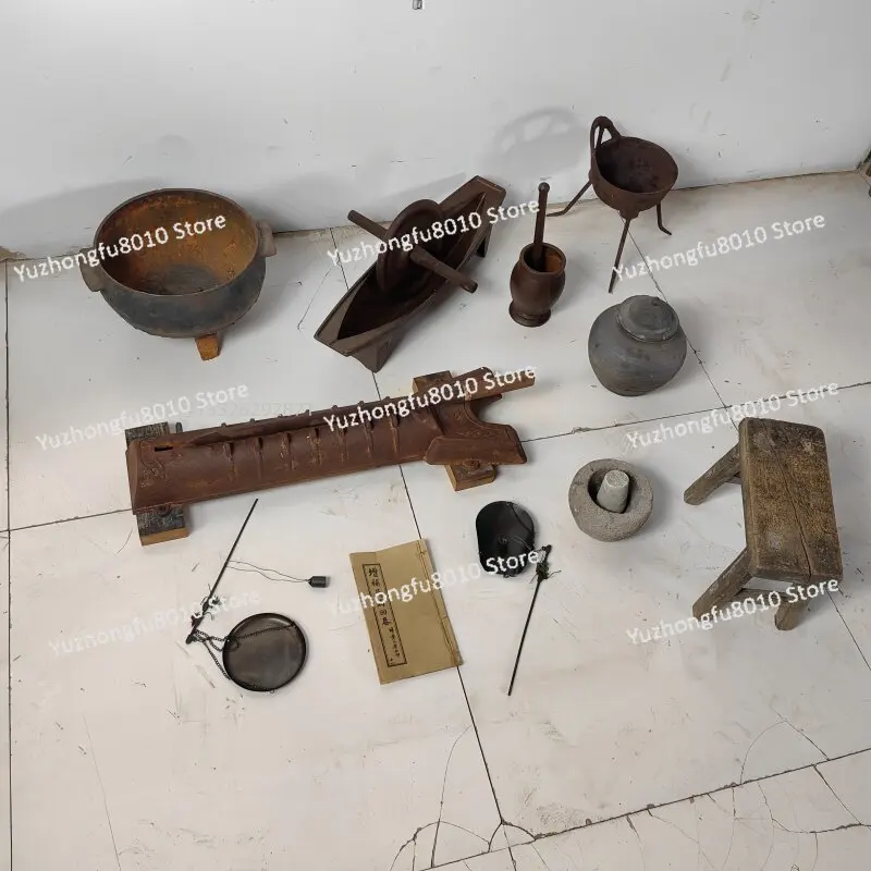 Old Objects Traditional Medicine Museum Scene Arrangement Old-fashioned Medicine Roller Old-fashioned Retro Nostalgic Decoration