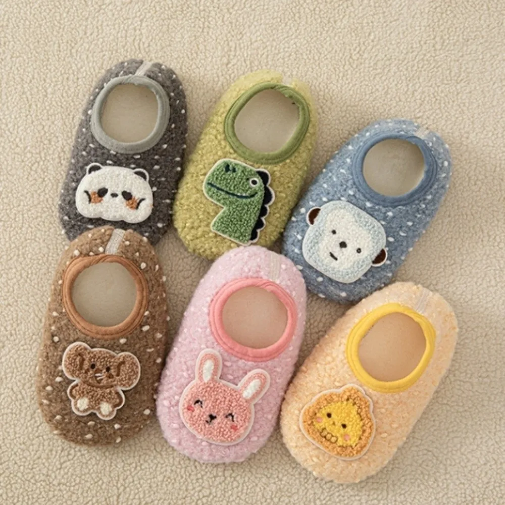 

New Slippers Comfortable Fit Breathable Toddler Prewalkers Cartoon Animals Anti-slip Toddler Floor Sock for Autumn Winter