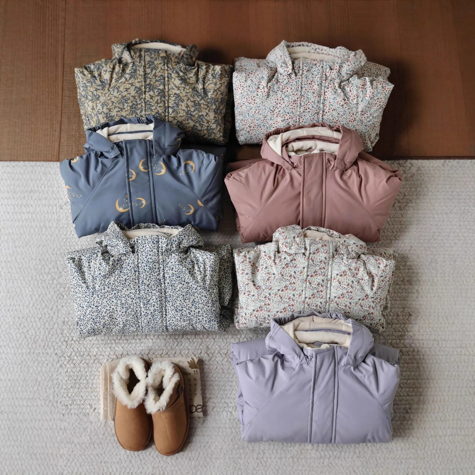 Children's Coat 26 Winter New Printed Cute Thickened Warm Boys and Girls Ski Clothes with Cotton Baby One-Piece Climbing Clothes