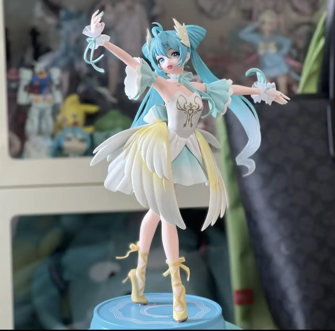 en-stock-figura-original-bandai-banpresto-evolve-vocaloid-hatsune-miku-modelo-de-pvc-de-la-cancion-clasica-swan-lake-linda-chica-coleccionable-decoracion