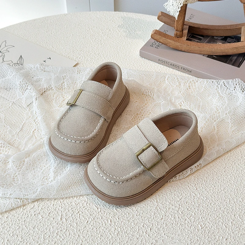 Herbst-Müßiggänger für Jungen und Mädchen, runde Zehen, Slip-on, Nähen, schicker flacher Kinderschuh, einfarbig, klobiger All-Match-bequemer Kinderschuh, 4–6 Jahre