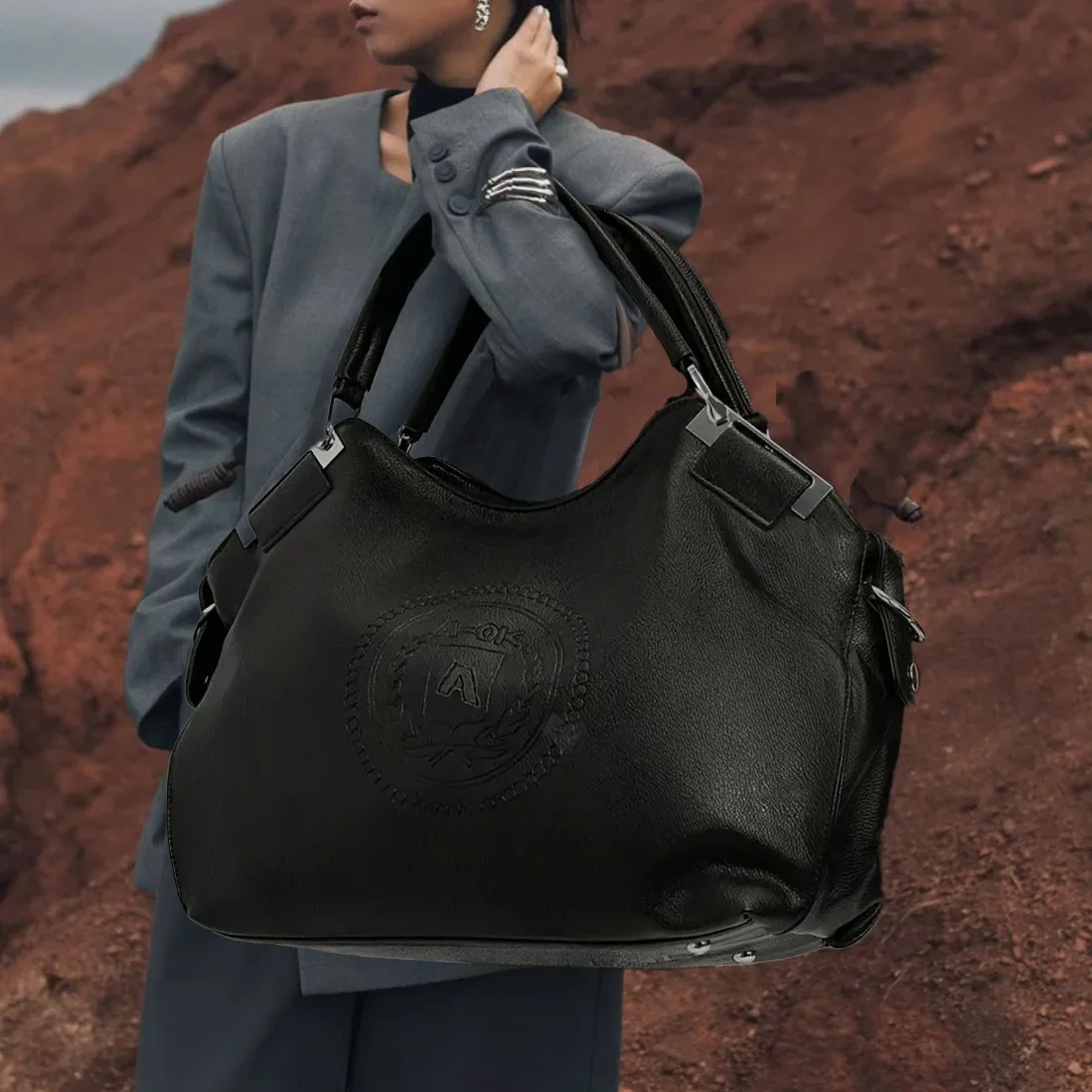 

Ladies' fashion Y2K street vegan leather tote bag, large capacity retro soft leather shoulder bag