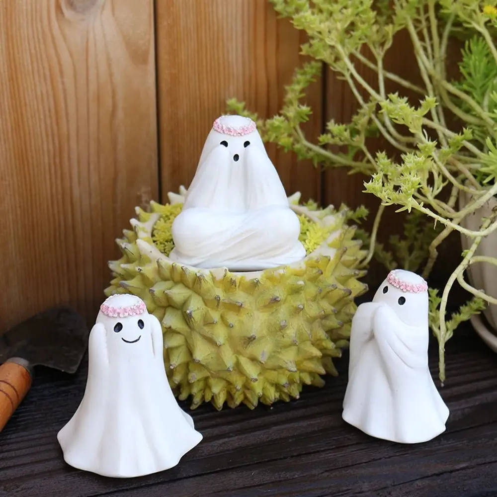 

3pcs Resin Halloween Ghost Decor Set Cartoon Funny Floral Haunting Ornaments Cute Ghost Figurine Gift
