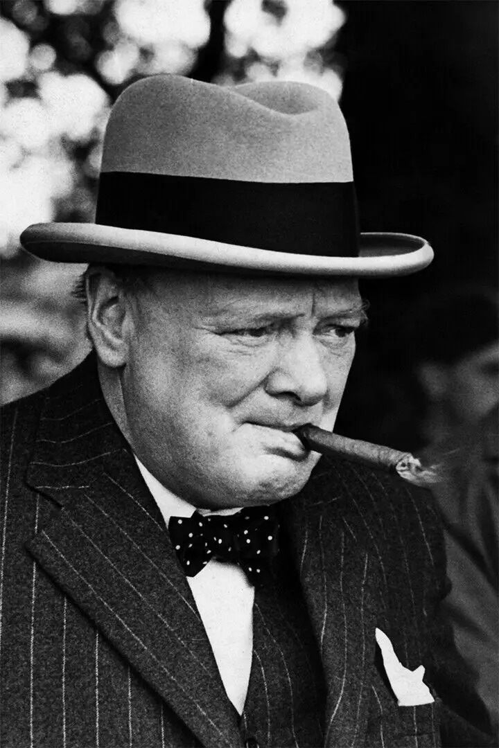 Winston Churchill Smoking Cigar, Art Picture Print Silk Poster, Home Wall Decor