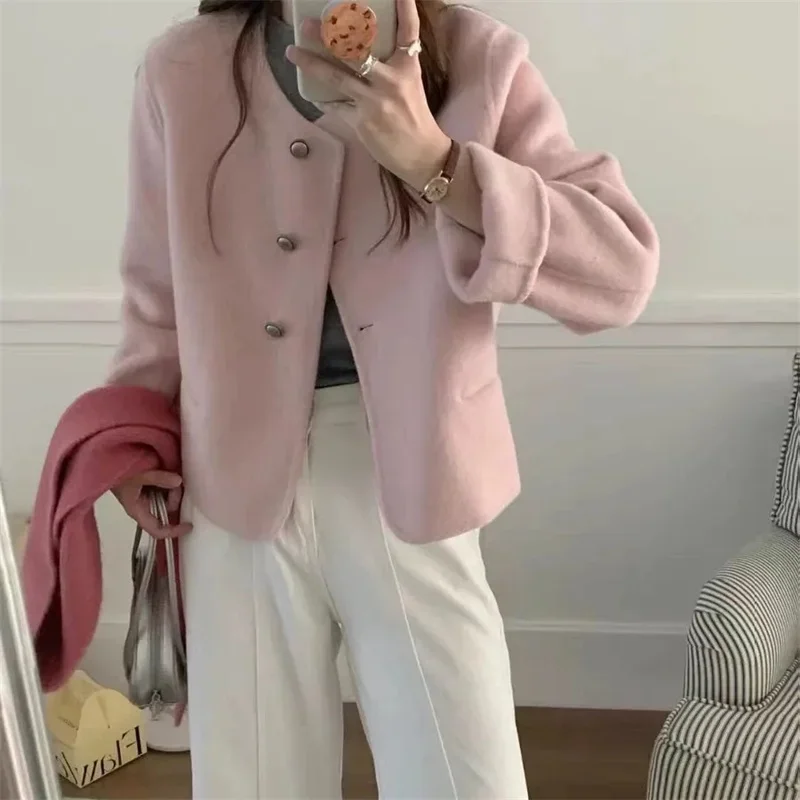 

2025 Short Loose Woolen Coat round Neck Female Style Autumn Winter New Arrival Fashion Student Little Fragrance Windbreak