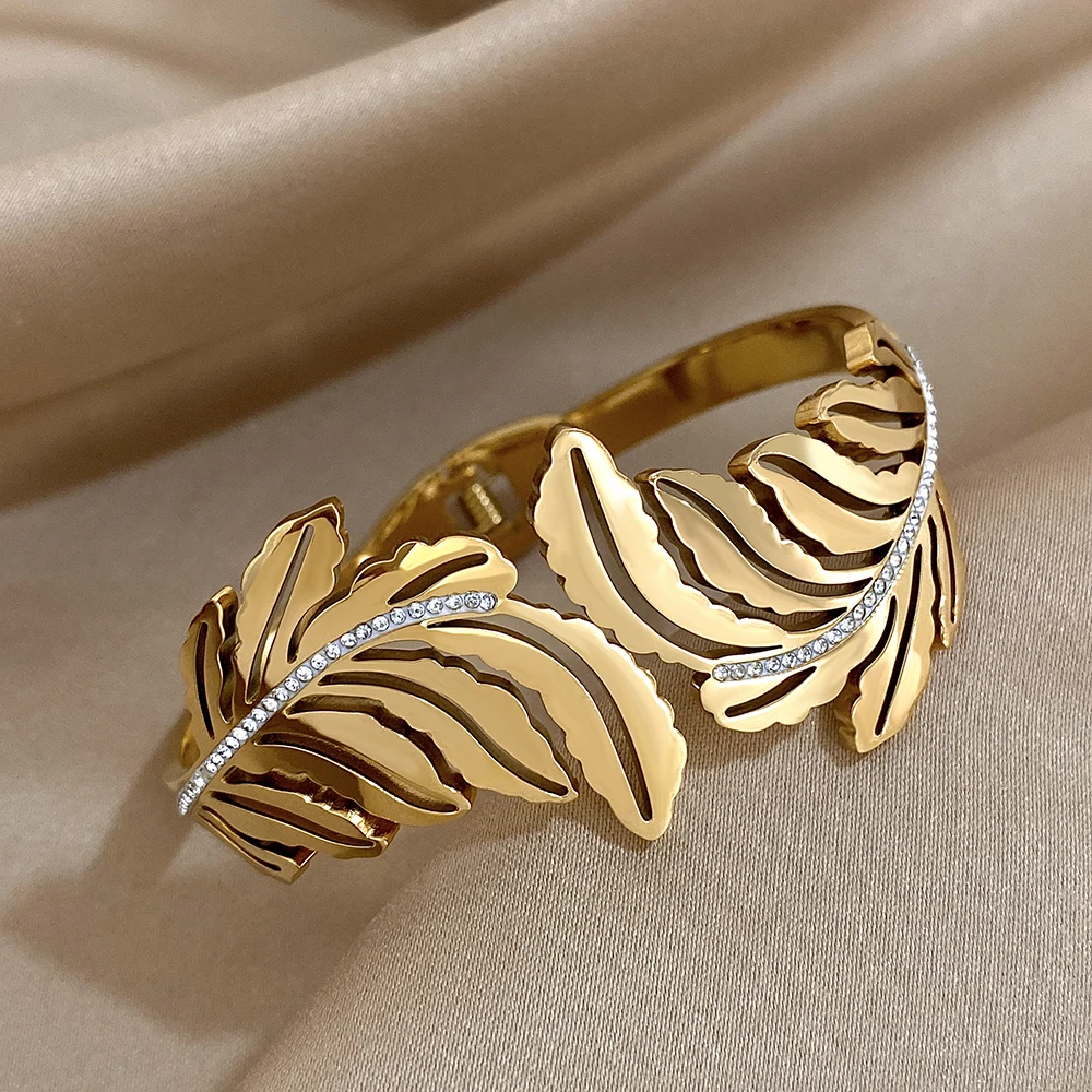 Exquisit Inlaid Rhinestone Feather Leaves Cuff Bracelets Fashion Gold Plated Stainless Steel Smooth Bangles Waterproof Jewelry