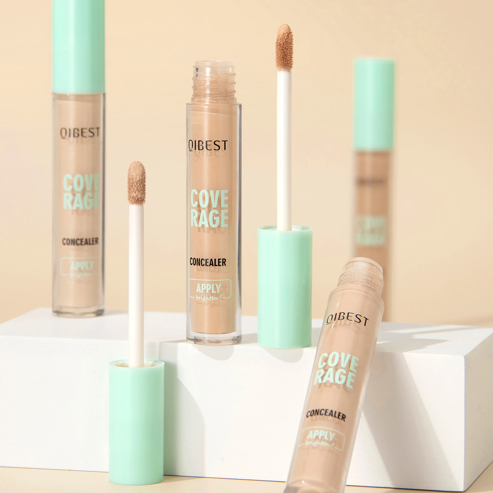 Jedwabisty naturalny korektor długotrwały kryjący niedoskonałości wygładzający skórę