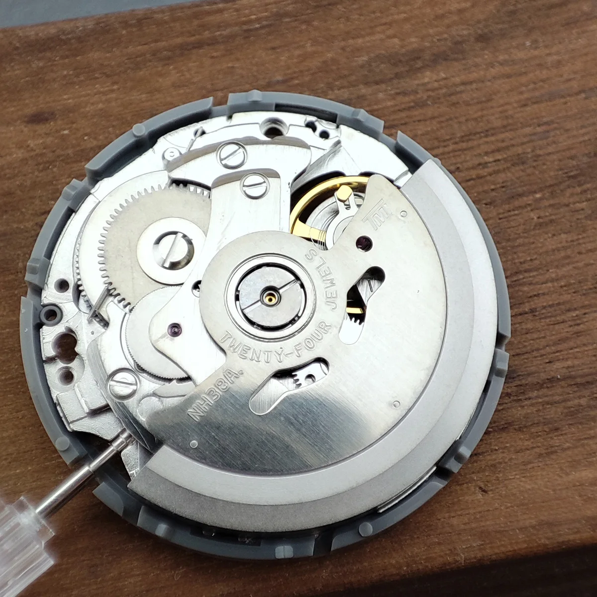 Reparaturwerkzeug NH38A Mechanisches Uhrwerk Mod Automatikuhrmechanismus 24 Juwelen Hohe Genauigkeit NH38 Top-Reparaturteile