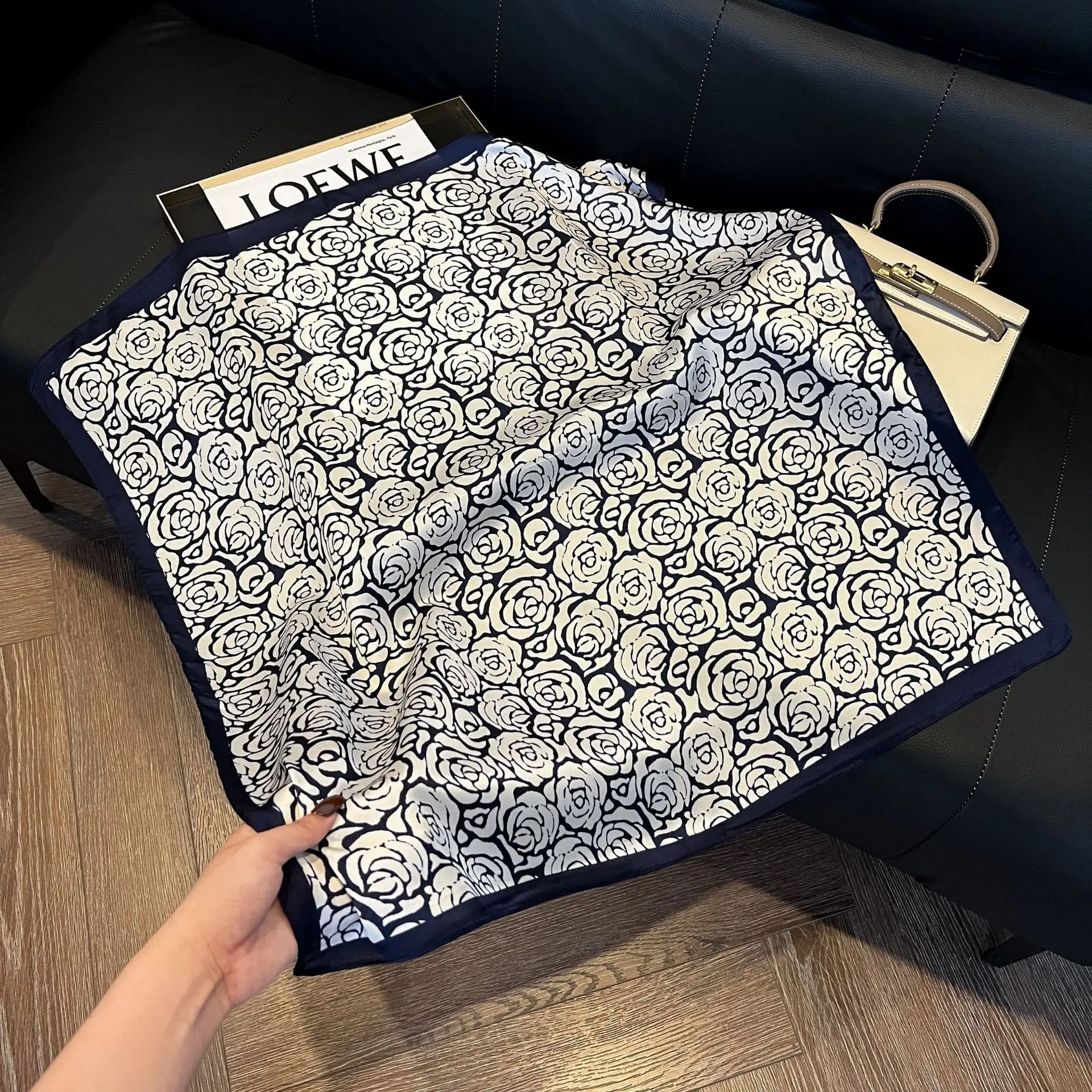 

70 см роскошный шелковый квадратный шарф женский цветочный принт мягкая атласная повязка для волос шейный платок хиджаб женская повязка на голову платок сумка платок