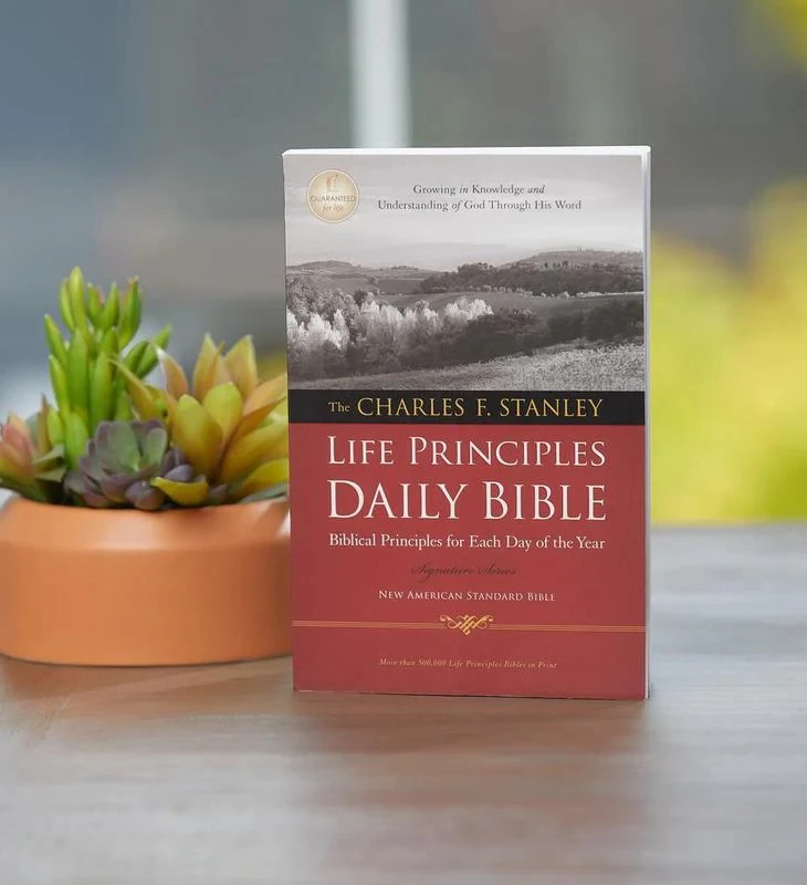 

Life Principles Daily Bible