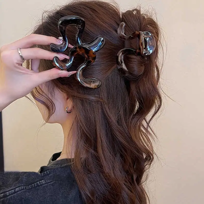 Wave Large Hair Claw Clips Crab Clamps Women Girls PC Jelly Leopard Ponytail Holder Hair Barrettes Hairpin Hair Accessoires New