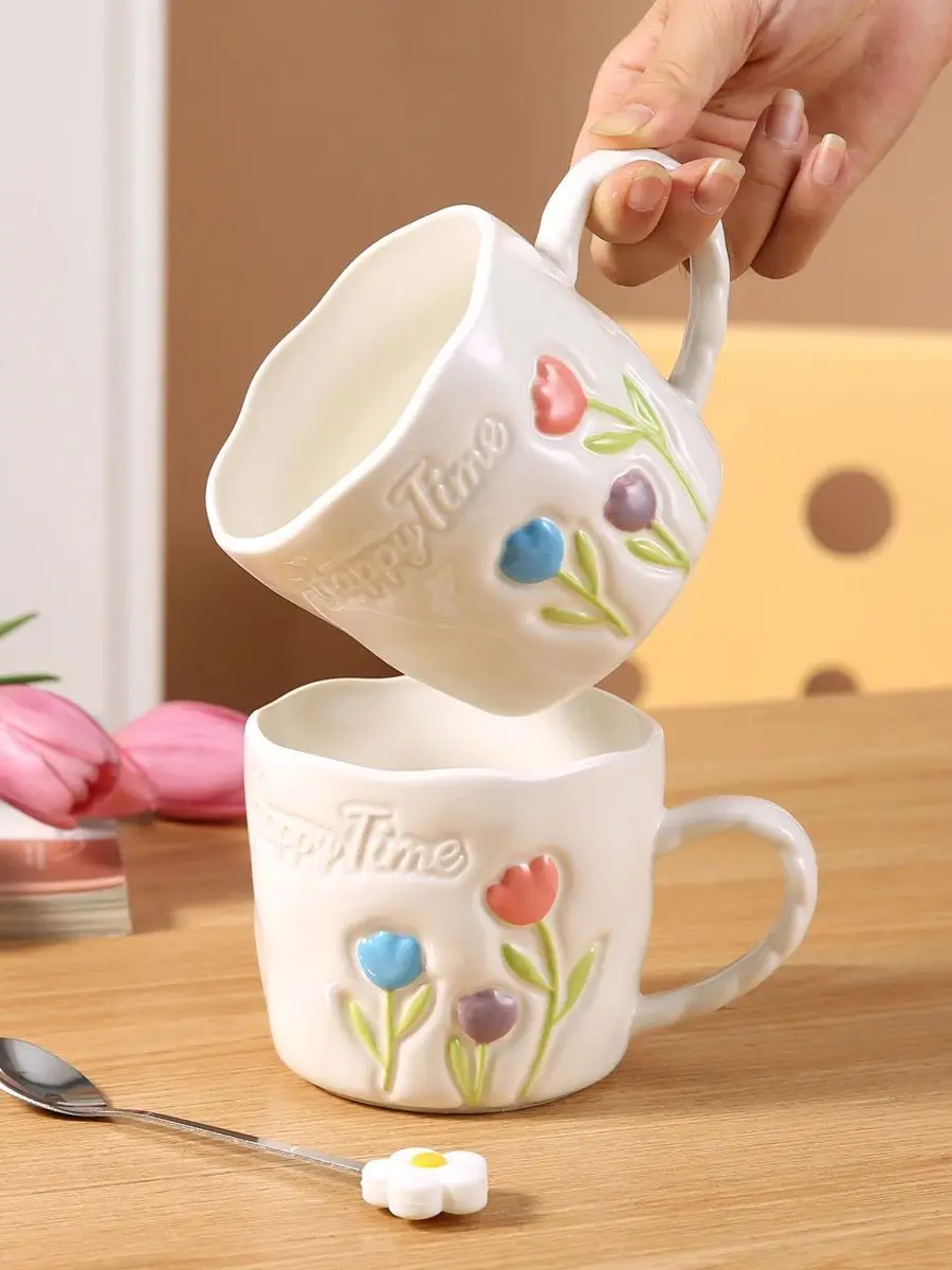 Tasse d'eau en céramique de 450ml, haute beauté, motif de fleurs de tulipe, tasse sous glaçure, cadeau d'anniversaire pour filles, boîte cadeau compagnon de mariage