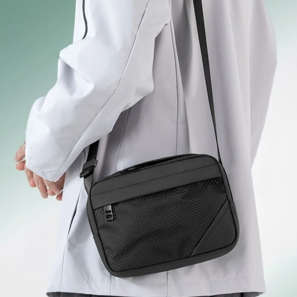 

Zipper Men Crossbody Bag Square Solid color Sports Shoulder Bag Korean Style Multifunctional Oxford Crossbody Bag Running