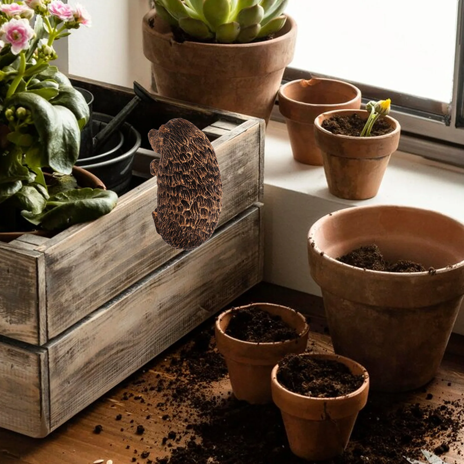 

Cute Animal Garden Statue Resin Flower Pot Hanger for Outdoor Indoor Decor Bright Lifelike Design Lawn Plant Holder Accessory